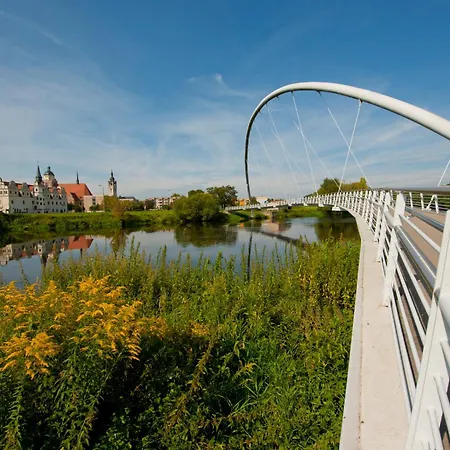 Am Bauhausmuseum * Dessau-Rosslau