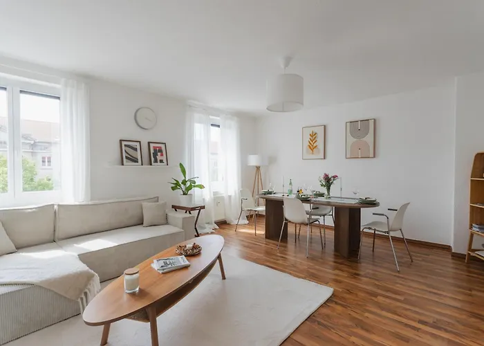 Am Bauhausmuseum Dessau-Rosslau